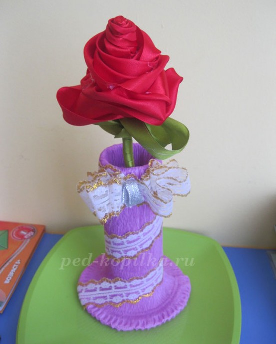 Розы из атласных лент: мастер-класс