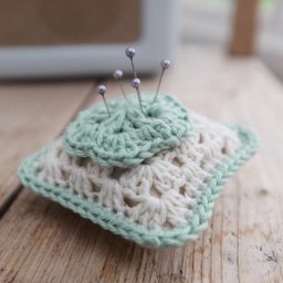 ​Игольница крючком