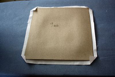 Изумительной красоты подушка с объемными элементами