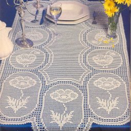 ​Филейные скатерти и салфетки с цветами