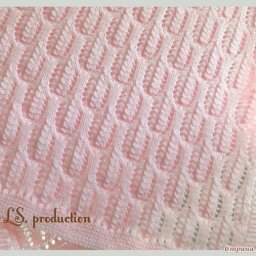 Очень красивый узор на спицах