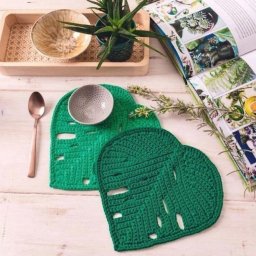 ​Схема для вязания красивых подставок под горячее в виде листьев