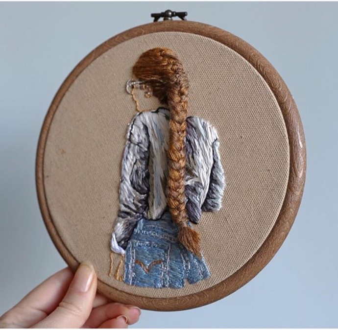 Идеи нежной вышивки: вид со спины