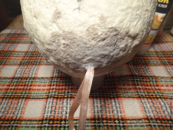 Большой декоративный шар из папье-маше