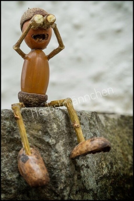 Забавные интерьерные игрушки из желудей