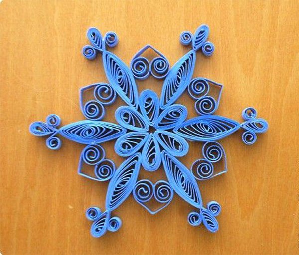 Снежинки в технике квиллинг