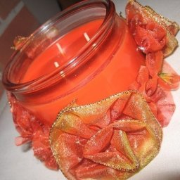 Декор свечи цветами из ленты