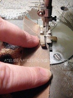 Окантовка края обтачки косой бейкой