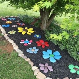 ​Творчество из камней на даче