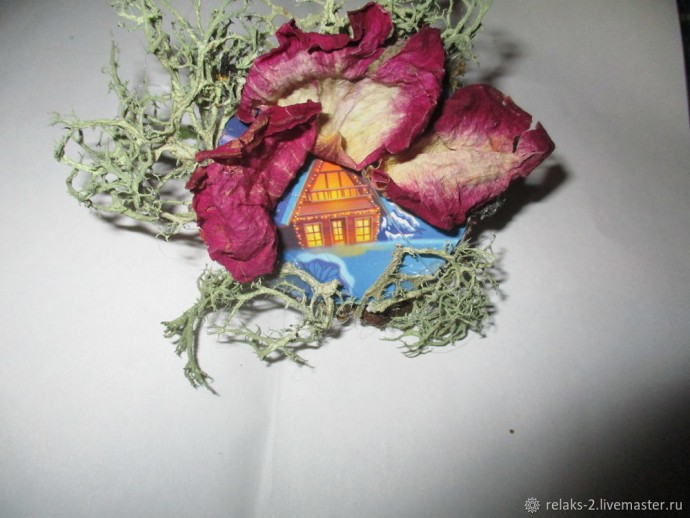 Таинственный домик из эпоксидной смолы