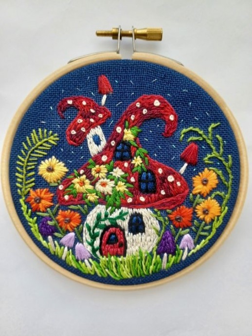 ​Идеи вышивки, оставленной в пяльцах