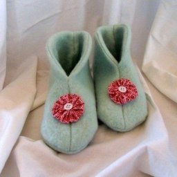 ​Уютные тапочки из фетра