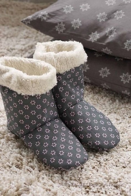 ​Уютные тапочки-сапожки