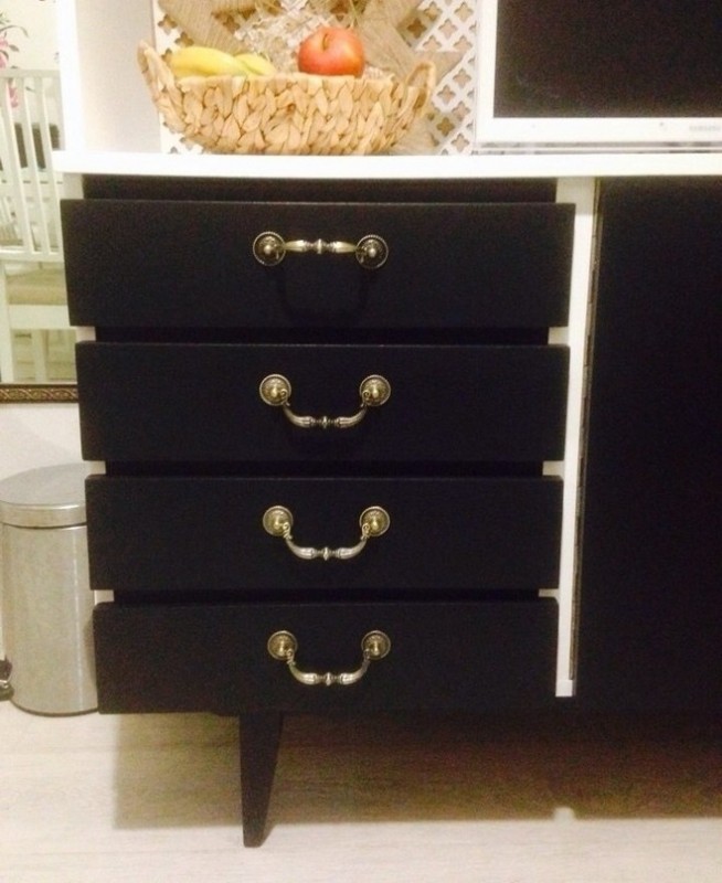 Эффектная переделка старой мебели