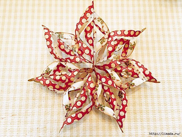 Интересная техника выполнения декоративного цветка