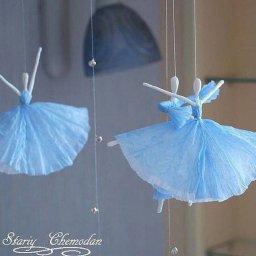 ​Очаровательные балерины из бумажных салфеток