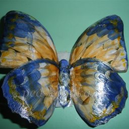 Интерьерная бабочка из пластиковой бутылки