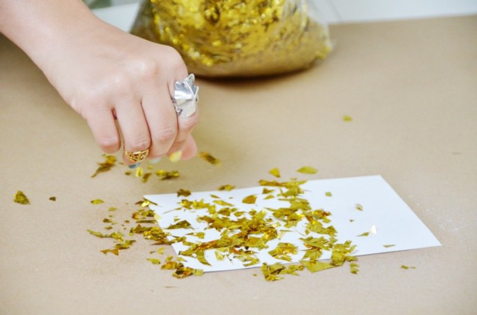 Отличный вариант декора с помощью оригинальных картин