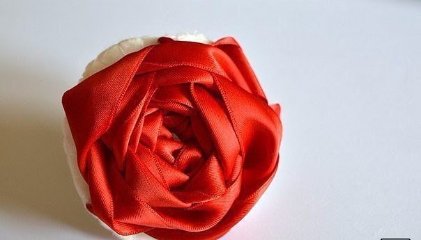 Роза из ленты