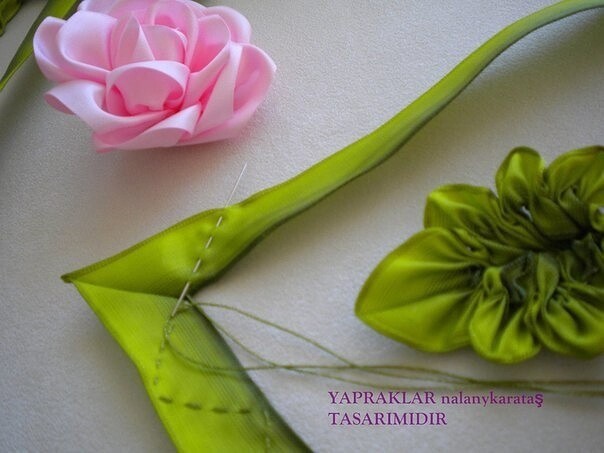 ​Восхитительные листья из лент