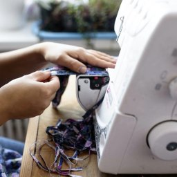 Как чистить и смазывать оверлок