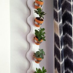 Настенная опора для горшков