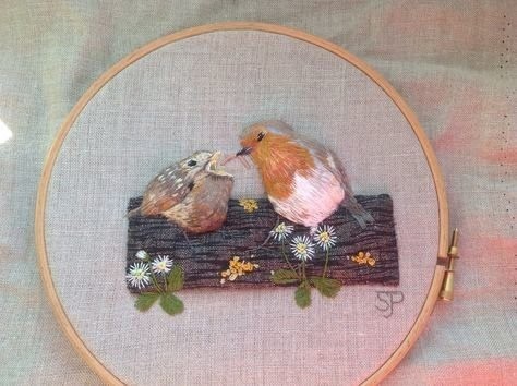 Невероятная объёмная вышивка птичек