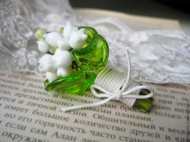 Брошь "Ландыши"