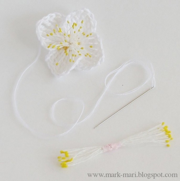 Жасмин связанный крючком Жасмин связанный крючком