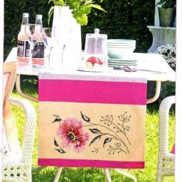 Роскошные цветы для скатерти