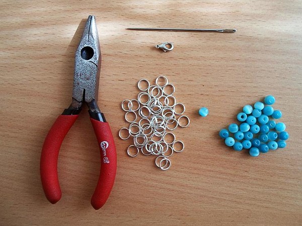 Браслет в технике кольчужного плетения