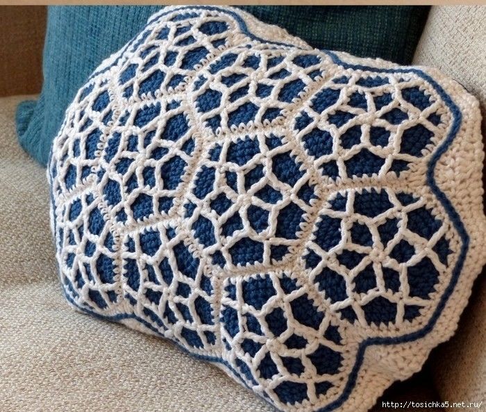 Интересный мотив крючком Интересный мотив крючком