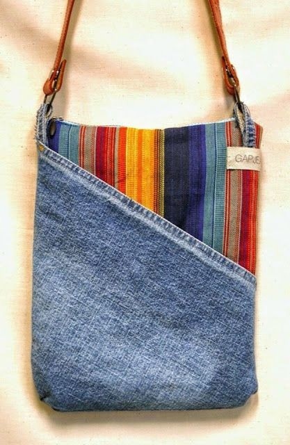 Миниатюрные сумочки из джинсов Миниатюрные сумочки из джинсов