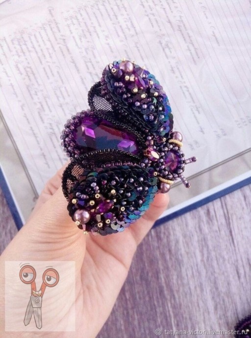 ​Насекомые из бисера