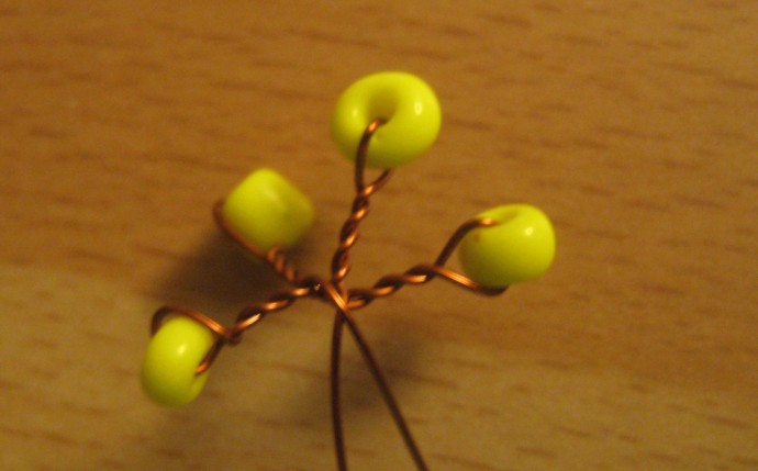 Мимоза из бисера: идеи и мастер-класс