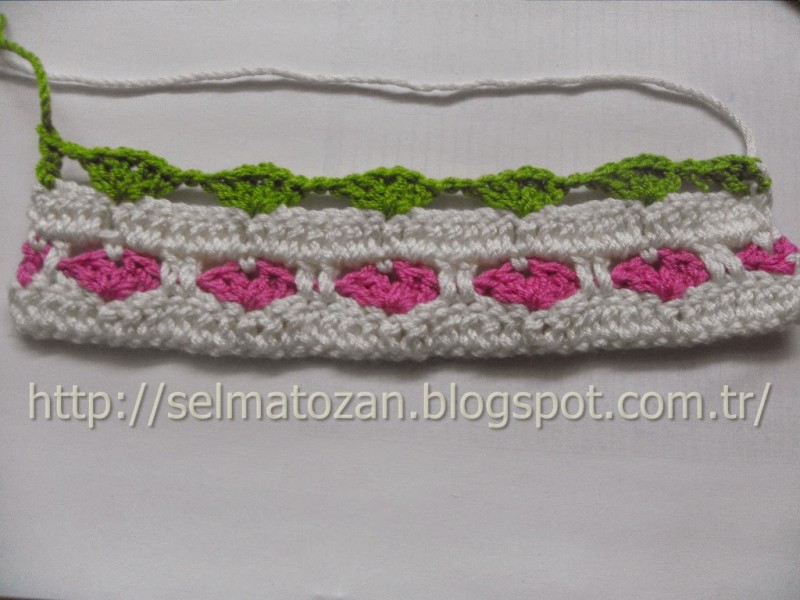 Узор крючком "Маленькие сердца"