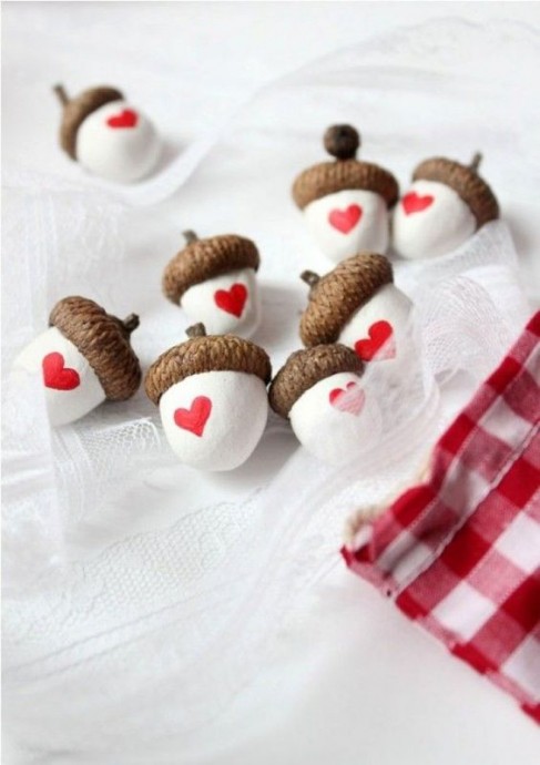 Близится пора веселых желудей