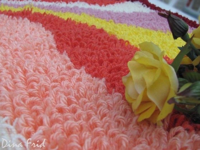 Ковры-пушистики из остатков пряжи
