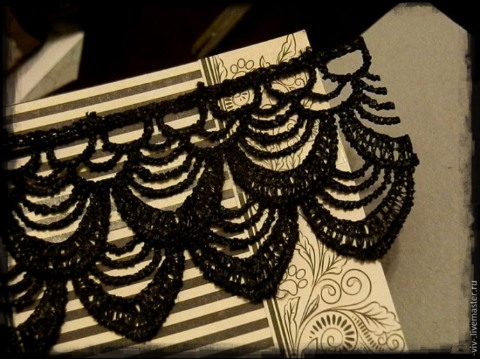 Закрепление кружева в работе в технике скапбукинг