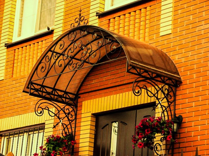 Крылечко из поликарбоната: идеи