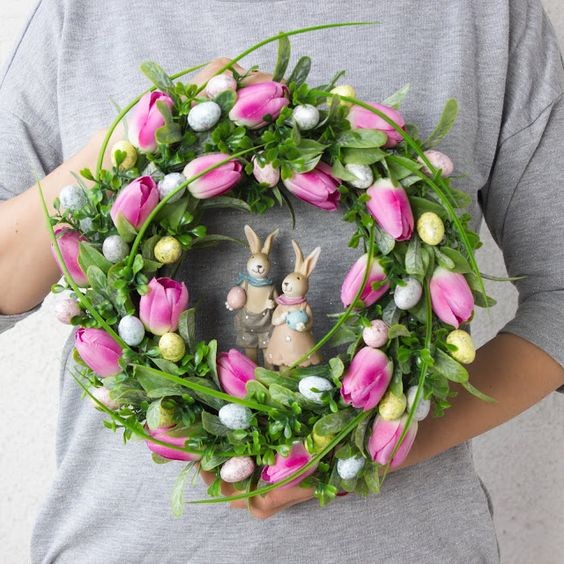 Весенние интерьерные веночки яркими нежными цветами Весенние интерьерные веночки яркими нежными цветами