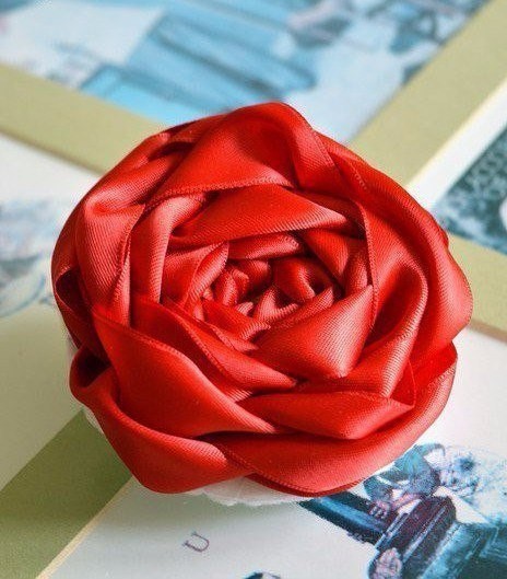 Роза из ленты