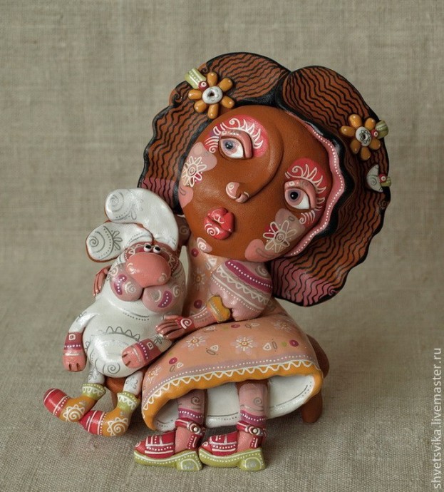 Керамические статуэтки с изумительной росписью Керамические статуэтки с изумительной росписью