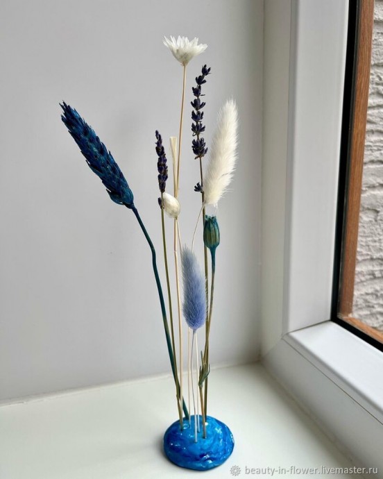 Простые композиции из сухоцветов