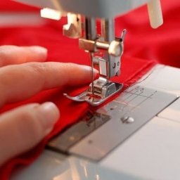 Почему швейная машина пропускает стежки