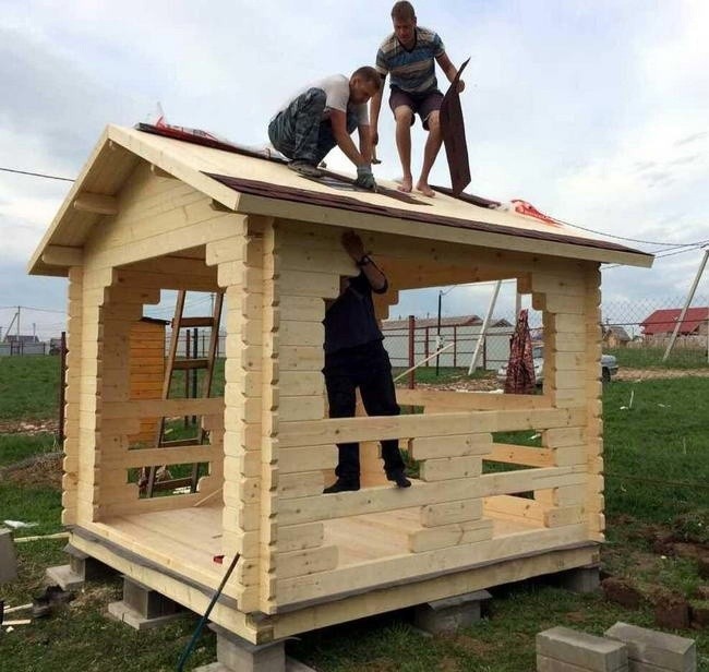 Строительство деревянной беседки