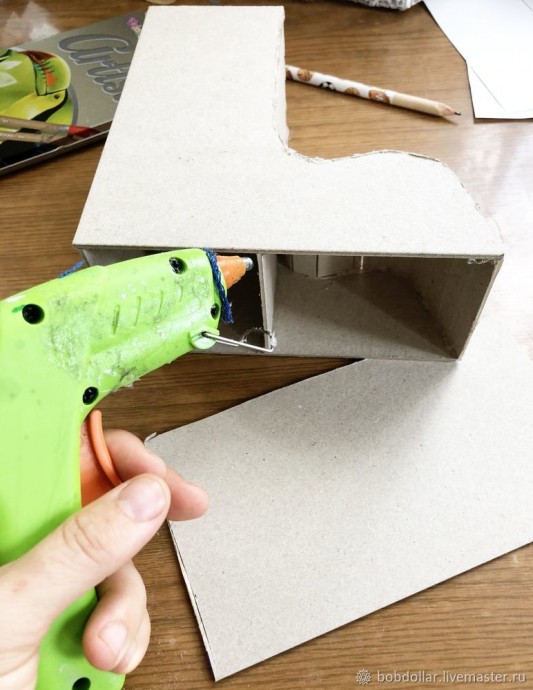 Печка-карандашница из картона Печка-карандашница из картона