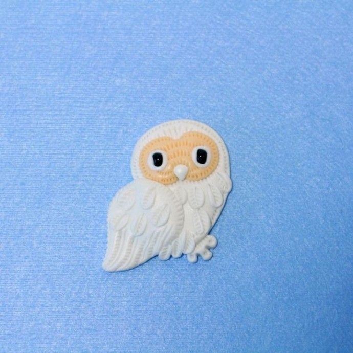 Брошь "Cова Букля" из полимерной глины