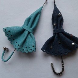 ​Стильная брошка в виде зонтика