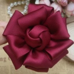 Красивые цветы из лент